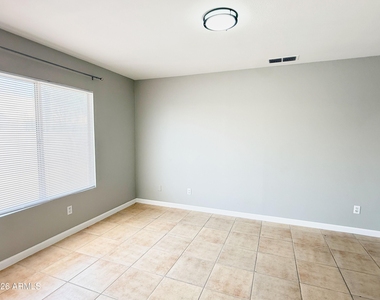490 E Bart Drive - Photo Thumbnail 9