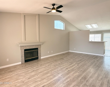 490 E Bart Drive - Photo Thumbnail 2