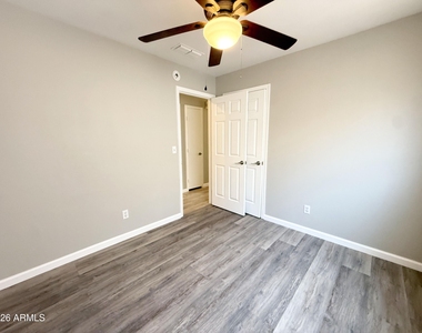 490 E Bart Drive - Photo Thumbnail 19