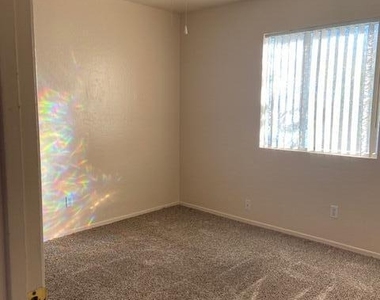 595 W 20th Avenue - Photo Thumbnail 14