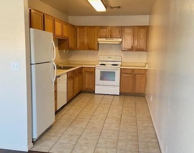 595 W 20th Avenue - Photo Thumbnail 2
