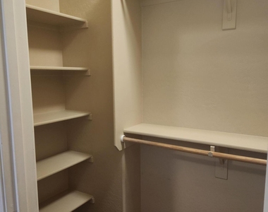 21655 N 36th Avenue - Photo Thumbnail 14