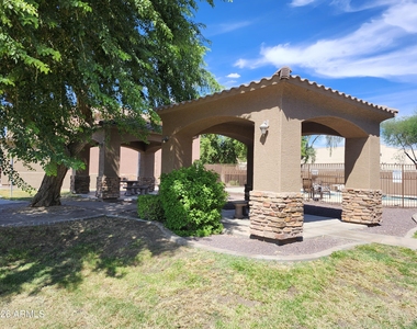 21655 N 36th Avenue - Photo Thumbnail 22