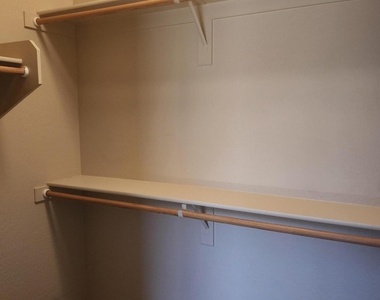 21655 N 36th Avenue - Photo Thumbnail 11