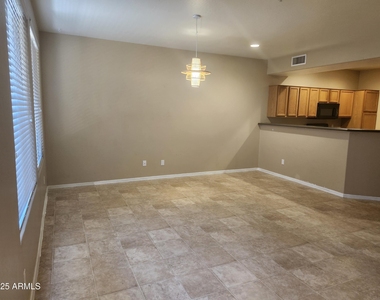 21655 N 36th Avenue - Photo Thumbnail 2