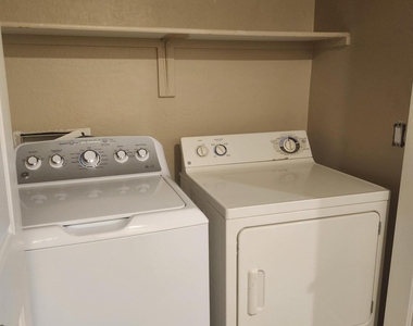 21655 N 36th Avenue - Photo Thumbnail 8