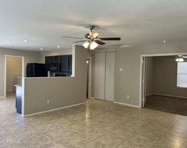 1102 E Dust Devil Drive - Photo Thumbnail 3