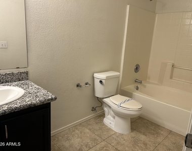 1102 E Dust Devil Drive - Photo Thumbnail 9