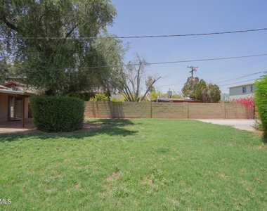 506 W 11th Street - Photo Thumbnail 29