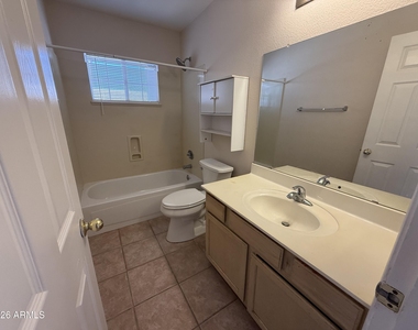 1413 W Orchid Lane - Photo Thumbnail 7