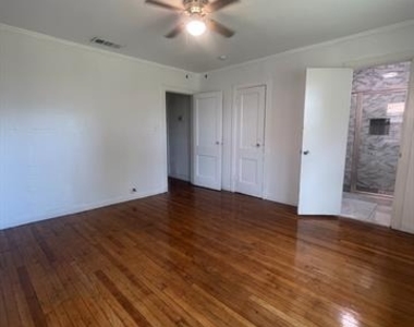 3819 Roseland Avenue - Photo Thumbnail 16