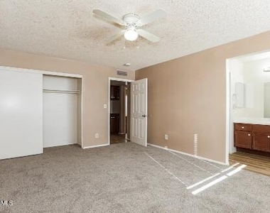 7724 W Pierson Street - Photo Thumbnail 6