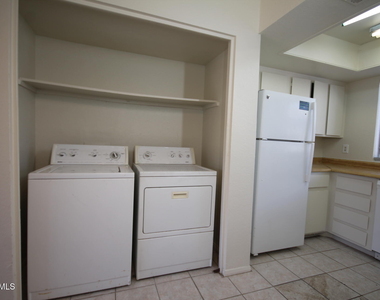 10815 N 15th Lane - Photo Thumbnail 4