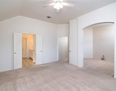 1621 Oak Brook Lane - Photo Thumbnail 17