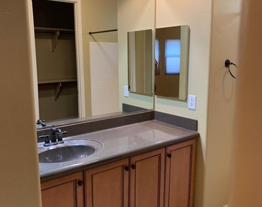 6415 S 49th Glen - Photo Thumbnail 16