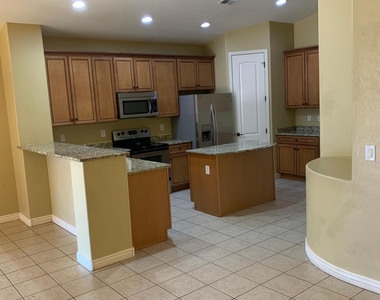 6415 S 49th Glen - Photo Thumbnail 3