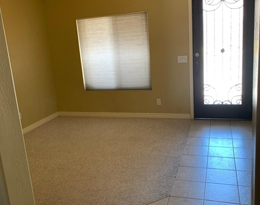 6415 S 49th Glen - Photo Thumbnail 4