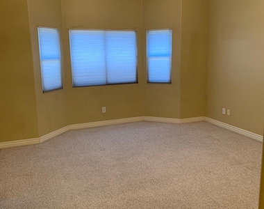 6415 S 49th Glen - Photo Thumbnail 14