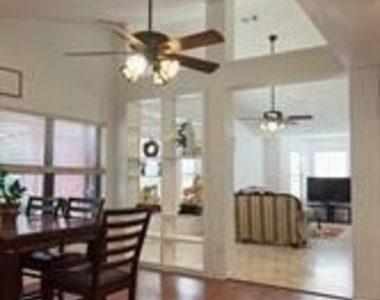 6005 Ivy Glen Drive - Photo Thumbnail 2
