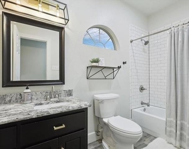 223 Oklahoma Avenue - Photo Thumbnail 10