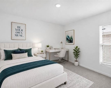819 Pawpaw Drive - Photo Thumbnail 8