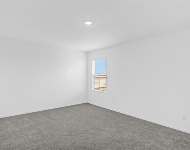 819 Pawpaw Drive - Photo Thumbnail 23