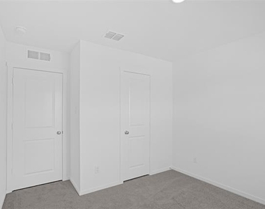 819 Pawpaw Drive - Photo Thumbnail 32