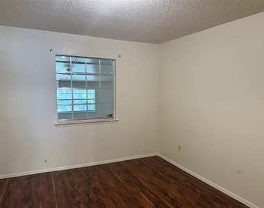 8171 E Mckinney - Photo Thumbnail 10