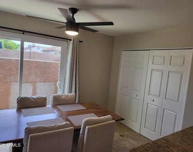20420 N 6th Drive - Photo Thumbnail 11