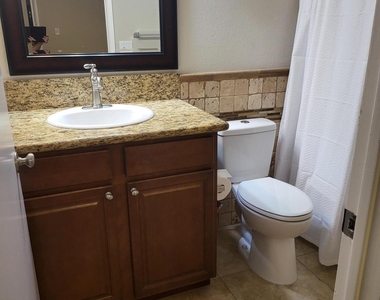 20420 N 6th Drive - Photo Thumbnail 27
