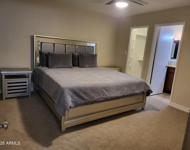 20420 N 6th Drive - Photo Thumbnail 16
