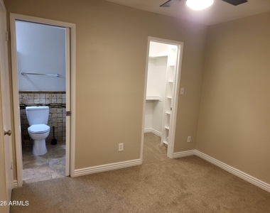 20420 N 6th Drive - Photo Thumbnail 22