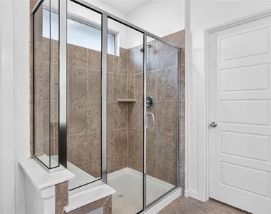 404 Vawter Drive - Photo Thumbnail 39