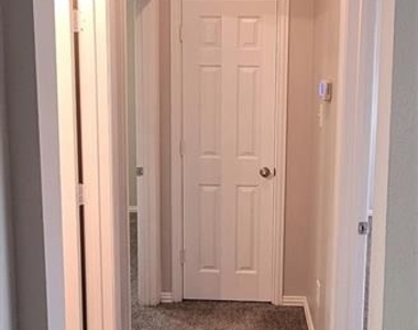 3408 Columbus Street - Photo Thumbnail 17