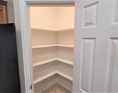 3408 Columbus Street - Photo Thumbnail 9