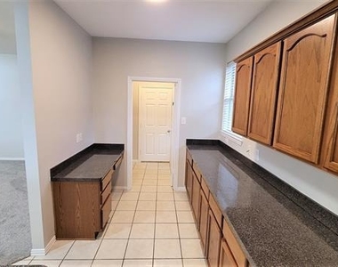 3408 Columbus Street - Photo Thumbnail 12