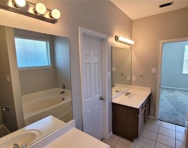 3408 Columbus Street - Photo Thumbnail 15