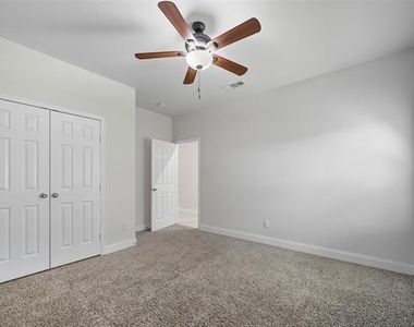 2911 Marshall Street - Photo Thumbnail 9