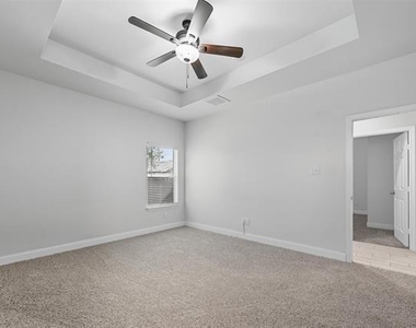 2911 Marshall Street - Photo Thumbnail 13