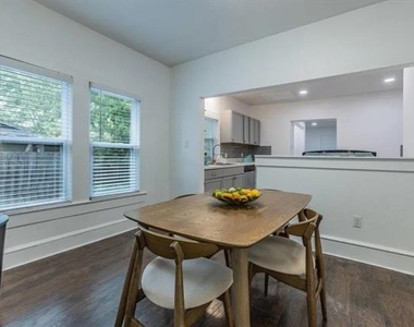 2329 Connor Avenue - Photo Thumbnail 17