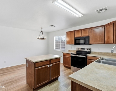 8510 W Luken Way - Photo Thumbnail 9