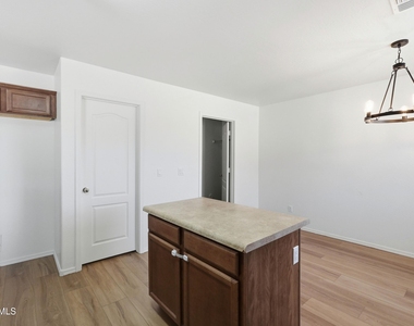 8510 W Luken Way - Photo Thumbnail 12