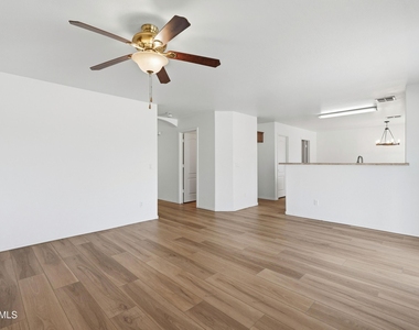 8510 W Luken Way - Photo Thumbnail 7