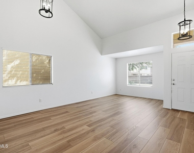 8510 W Luken Way - Photo Thumbnail 3