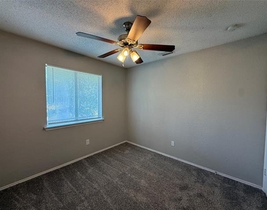 4910 Kelso Lane - Photo Thumbnail 17