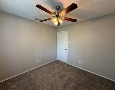 4910 Kelso Lane - Photo Thumbnail 16