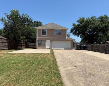 4910 Kelso Lane - Photo Thumbnail 25