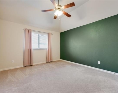 2518 Bill Moses Parkway - Photo Thumbnail 16