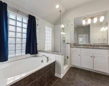 2518 Bill Moses Parkway - Photo Thumbnail 10