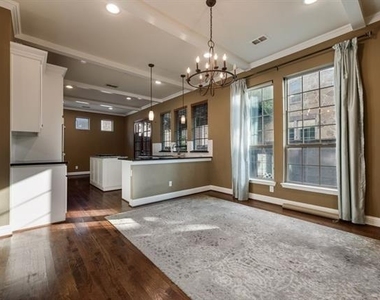 2518 Bill Moses Parkway - Photo Thumbnail 5